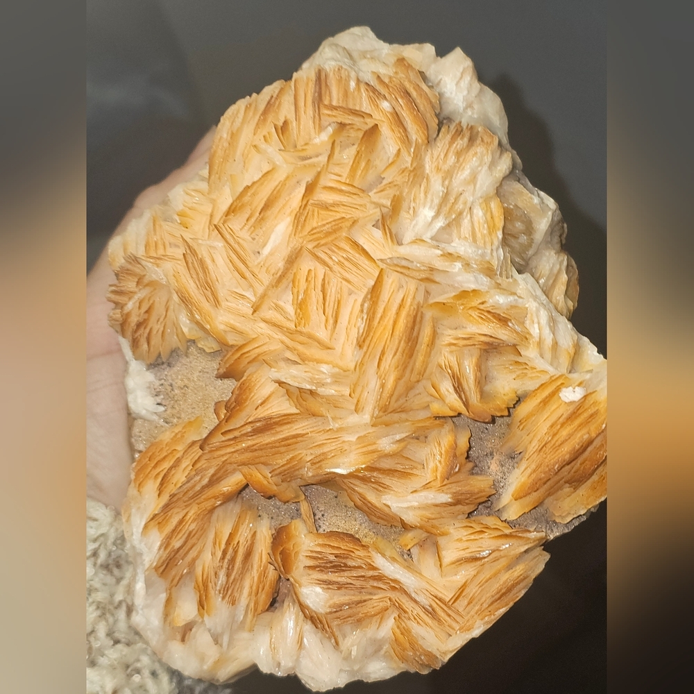 Orange barite - Picture 6 of 11